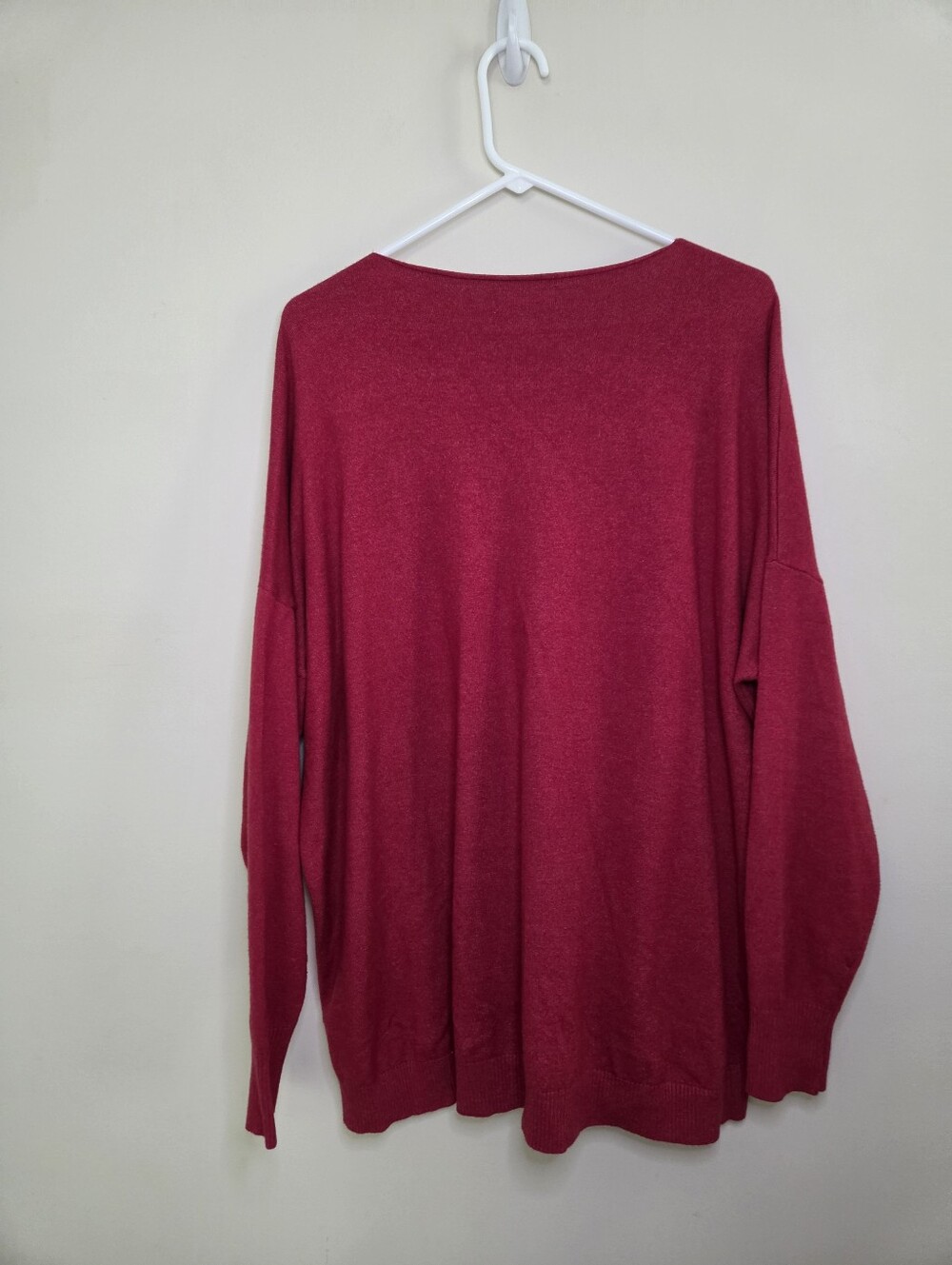 Women's Zenana Red V -Neck Sweater Sz 2X - Picture 6 of 8